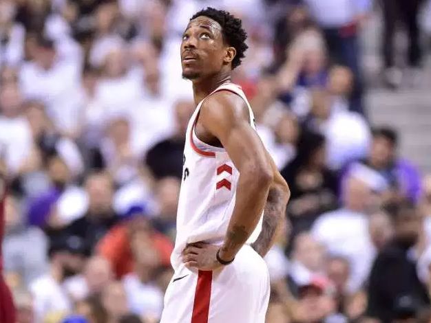 人也曾兼具 人也曾兼具